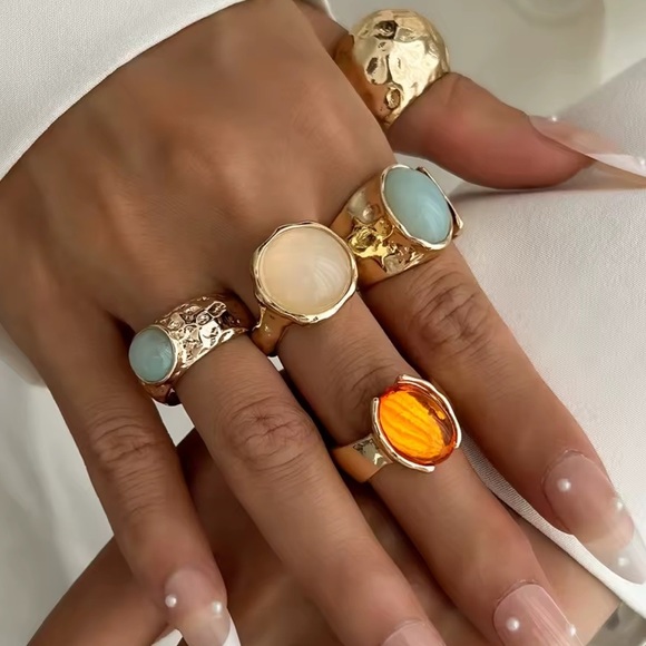 Retro Bohemian Gold Ring Set - Picture 4 of 11